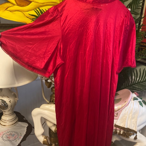 Red vintage housecoat - Picture 4 of 4